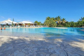 Grand studio Tropical idéalement situé, jardin et piscine